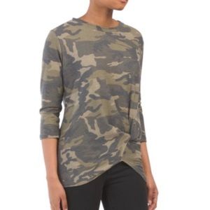 BOTANIQUE Camo Side Twist Front 3/4 Sleeve Top